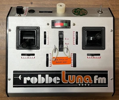Robbe Luna FM S7, 40 MHz Fernsteuerung mit Empfänger und Servos, Modellbau - Bild 1 von 4