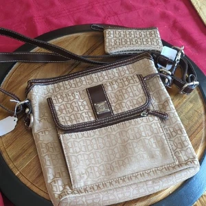Chic Beige Crossbody Bag with Monogram - Picture 1 of 8