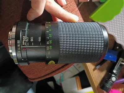 Olympus OM system mount. Sakar 80-200mm f/4.5 Macro zoom manual focus lens. NOS. - Image 1 of 2