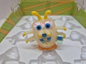 Vintage Y2K Bug 2000 Computer Virus Glow In Dark Wind Up Toy Yellow Rare - Picture 1 of 10