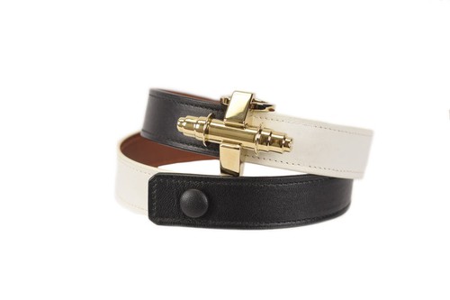 Bracciale Givenchy Obsedia $795 in pelle bianca e nera