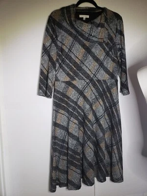 Vestido Sandra Darren Suave Cálido Forrado a Cuadros en Marrón, Gris y Negro Talla 12 Foto 1 de 4