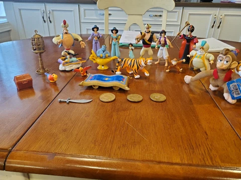 Vintage Disney Aladdin Toy Lot Sultan Jasmine Abu Jaffar Cover