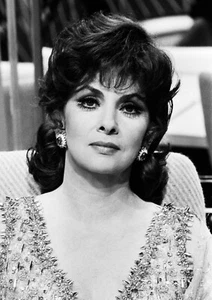 Gina Lollobrigida Monochrome Photo Print 09 (A4 Size-210 x 297mm-8.5" x 11.75") - Picture 1 of 2