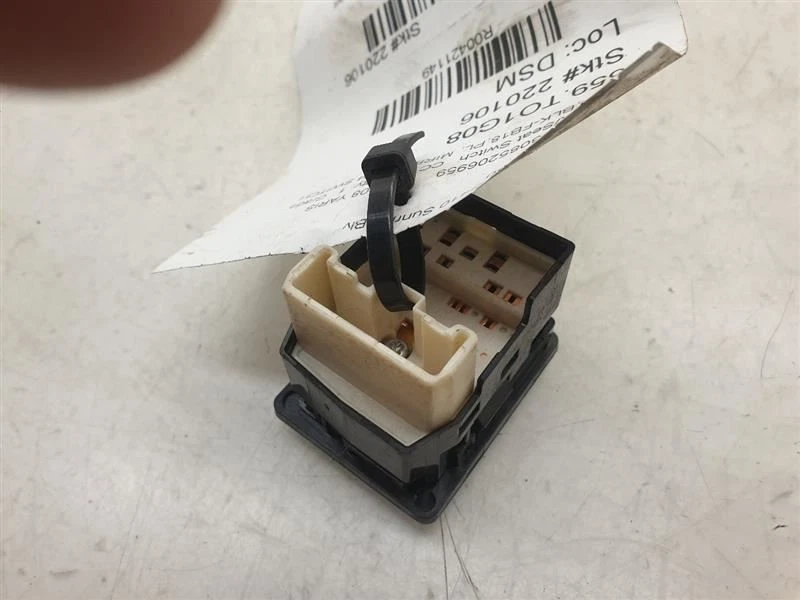 Toyota Yaris 2008 1,5 L interruptor de control del espejo retrovisor  Foto 1 de 4