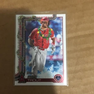 Collar 2025 Topps Holiday Mike Trout Lights #H50 Los Angeles Angels SP - Imagen 1 de 2