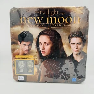 The Twilight Saga New Moon The Movie Board Game Summit Cardinal Family +13 - Picture 1 of 3