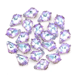 20x Glass Rhinestone Pendant Maple Leaf Vitrail Light 16x11.5x5.5mm 1.4mm Hole - Picture 1 of 2