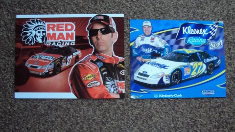 Lot of 2 diff  David Green & Greg Biffle #27 " RED MAN KLEENEX " NASCAR POSTCARD Cover
