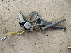 ✅ 93-97 Honda Del Sol Passenger Side Right Power Window Motor & Regulator OEM - Bild 1 von 2