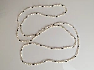 Vintage Long Necklace White Barogue Fresh Water Pearl Gold Place Black Beads 33" - Picture 1 of 5