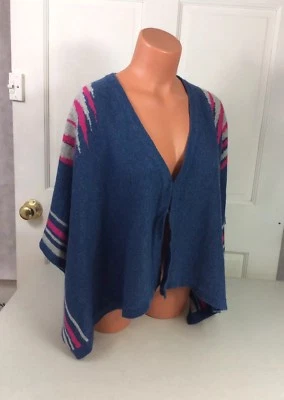 Suéter YA Los Angeles Cape para mujer pequeño Foto 1 de 4