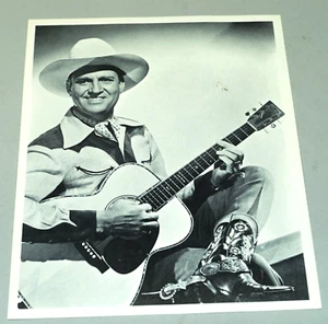 1950's GENE AUTRY with guitar premium 8" x 10 " photo The Singing COWBOY mc1 - Picture 1 of 3