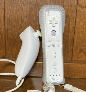 Wii Remote With Nunchuck and Rubber Sleeve OEM Official Nintendo RVL-003 Tested! - Picture 1 of 10