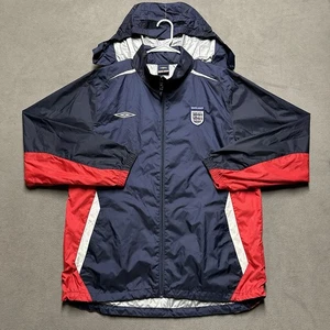 Vintage Umbro England Fußball Regenjacke Herren XL blau rot weiß Regen Kapuze 2008 - Bild 1 von 18