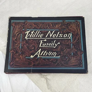 Willie Nelson Familienalbum Erstausgabe Hardcover Schutzumschlag ANSEHEN - Bild 1 von 24