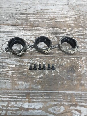 2005 05 05-06 Triumph Sprint ST 1050 Throttle Body Intake Manifold Boots - Image 1 of 4