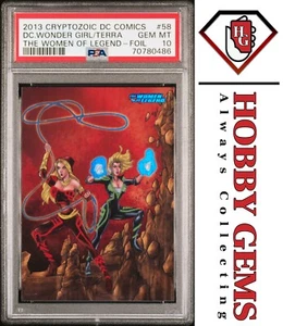WONDER GIRL & TERRA PSA 10 2013 DC Comics Le donne della leggenda Foil #58 - Foto 1 di 2
