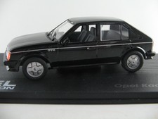 IXO #30 Opel Kadett D GT/E (1983-1984) in schwarz 1:43 NEU/PC-Vitrine