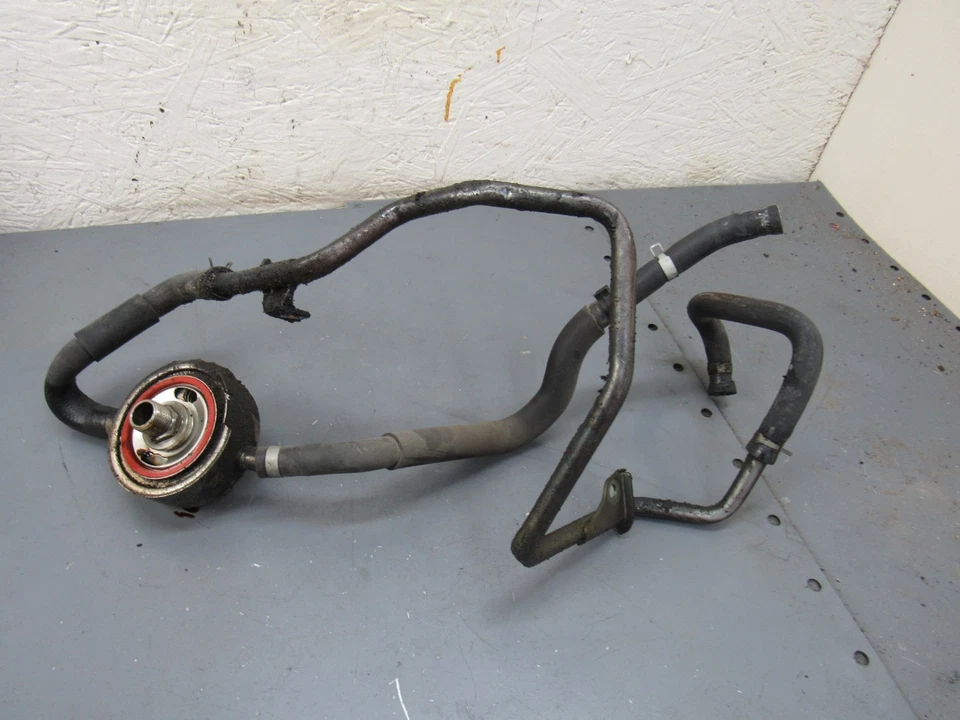 Montaje de filtro de aceite del enfriador de aceite del motor Nissan 350z 2003-2006 OEM Foto 1 de 4