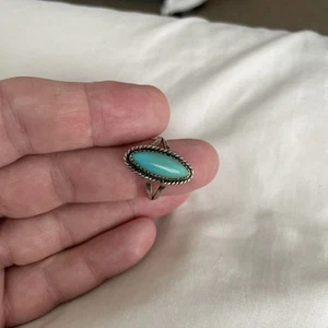 Anillo de peón antiguo turquesa necesita reparaciones - Imagen 1 de 8
