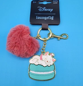 Llavero Loungefly Disney Los Aristocatos María Macaron Corazón Pom Pom Multi Dije - Imagen 1 de 10