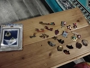 Lot Of Various Military Pins Us And Russian - Picture 1 of 6