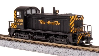 Broadway Limited 7491 N Scale DRGW EMD NW2 Diesel Locomotive Black & Gold #7000 - Image 1 of 4