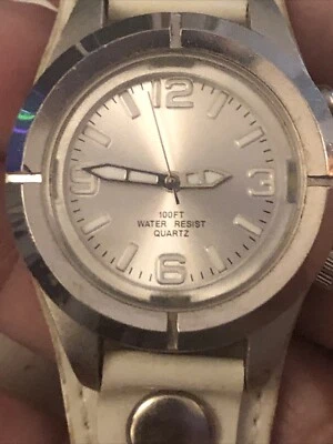 RELOJ ATLETIC WORKS CON ESFERA LUCES LED CUARZO ANALÓGICO-Batería Nueva Foto 1 de 4