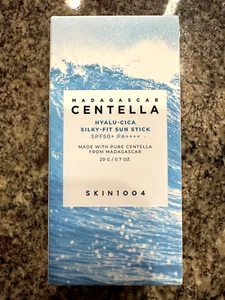 SKIN1004 Madagascar Centella Hyalu-Cica Silky-Fit Sun Stick SPF50+ PA++++ 20g - Picture 1 of 4