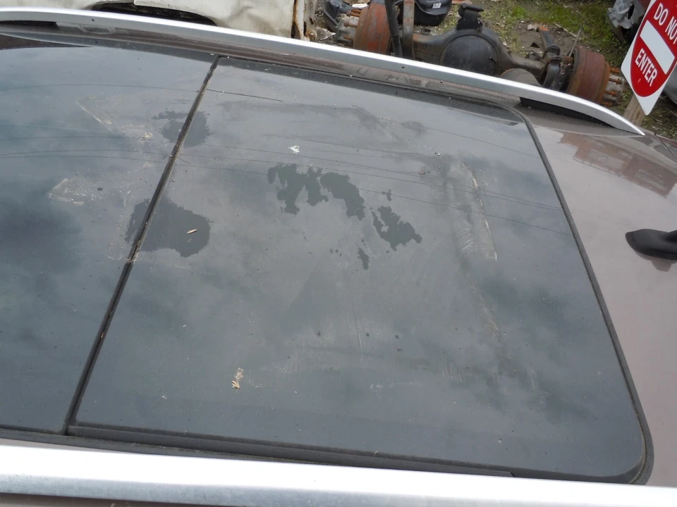 Vidrio techo corredizo trasero Volkswagen Touareg 2011-2017 fabricante de equipos originales Foto 1 de 1