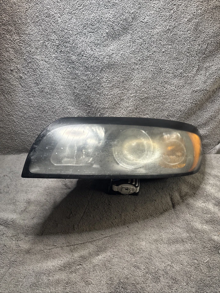 Conjunto de faros halógenos derecho lado pasajero Volvo C30 2008-2010 Foto 1 de 4