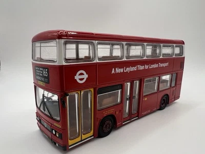 Exclusive First Edition 28801 Leyland Titan London Transport 1/76 Model Bus - Image 1 of 4