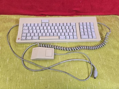 Vintage: Apple Tastatur M0118 +Mouse A9M0331  UNGETESTET  Defekt Verkauf #50 - Bild 1 von 4