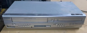 Grabadora/reproductor de DVD de casete Sylvania DVC841G - Imagen 1 de 6