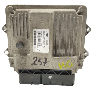 Fiat Punto 1.3 JTD 16v [188A9000] Calculateur moteur 55186608 6JF.P3/HWO1B #257 - Photo 1/2