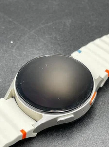 Samsung Galaxy Watch 7 40mm Bluetooth - cream (READ -PARTS) - Photo 1 sur 5