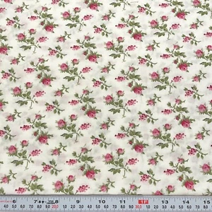 Vintage Faye Burgos for Marcus Brothers Florals on White Cotton Remnant 12 x 44 - Picture 1 of 2