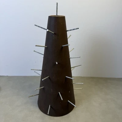 Cono de manzana de madera grande estilo Williamsburg colonial 12 en forma de topiario de madera Foto 1 de 4