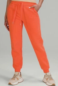 Neu Lululemon Scuba HR Damen-Jogginghose ─ WMCO (warme Koralle) 118 $ unverbindliche Preisempfehlung des Herstellers ─ Größe 8 - Bild 1 von 5