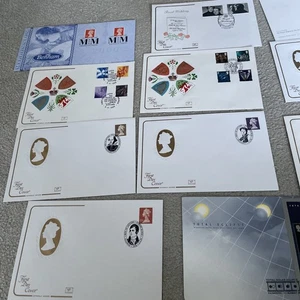 11 FDCovers 1999 Inc Royal Wedding , Total Solar Eclipse , And Definitives - Picture 1 of 2