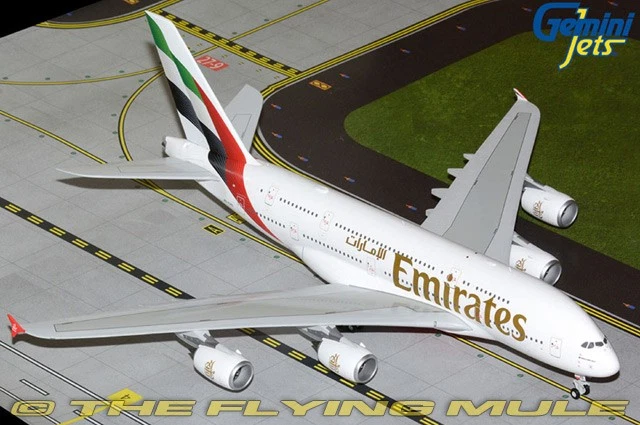 GeminiJets 1:200 A380-800 Emirates Airlines A6-EVG - Image 1 of 1