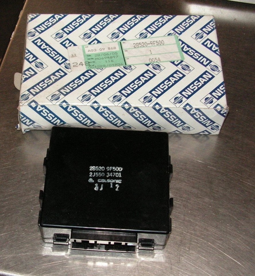  Amplificatore aria condizionata Nissan Primera P11E Primera Wagon WP11E 28520-9F500 originale - Immagine 1 di 1