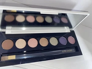 Estee Lauder Lisa Perry Pure Color EyeShadow Palette 7 color With Brush - Picture 1 of 3