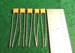 (5) KEMET 1800PF 10% Z5U 100V CERAMIC CAPACITOR NOS - Picture 1 of 1