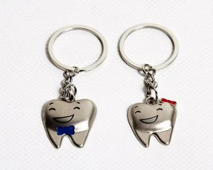"Pair of Tooth" Keychain - Great as a Gift or Promotional - Picture 1 of 1