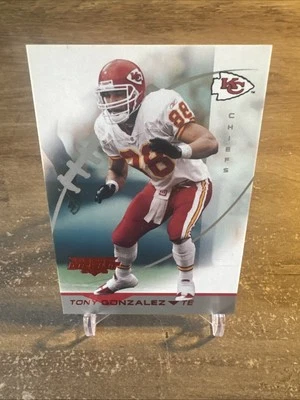 2002 Topps Debut Red /199 Tony Gonzalez #20 HOF FREE SHIPPING - Image 1 of 3