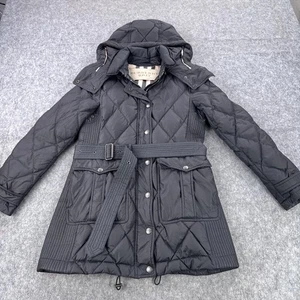 Burberry Brit Mantel Damen Medium schwarz Kapuze Gürtel Daunen gesteppt Puffer Parka - Bild 1 von 17