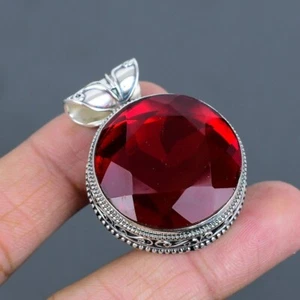 Mozambique Garnet Gemstone Pendant 925 Sterling Silver Jewelry Pendant - Picture 1 of 5