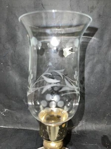 Vidrio grabado floral transparente con sombra de huracán vintage 6 1/2 H. x 1 5/8" - Imagen 1 de 12